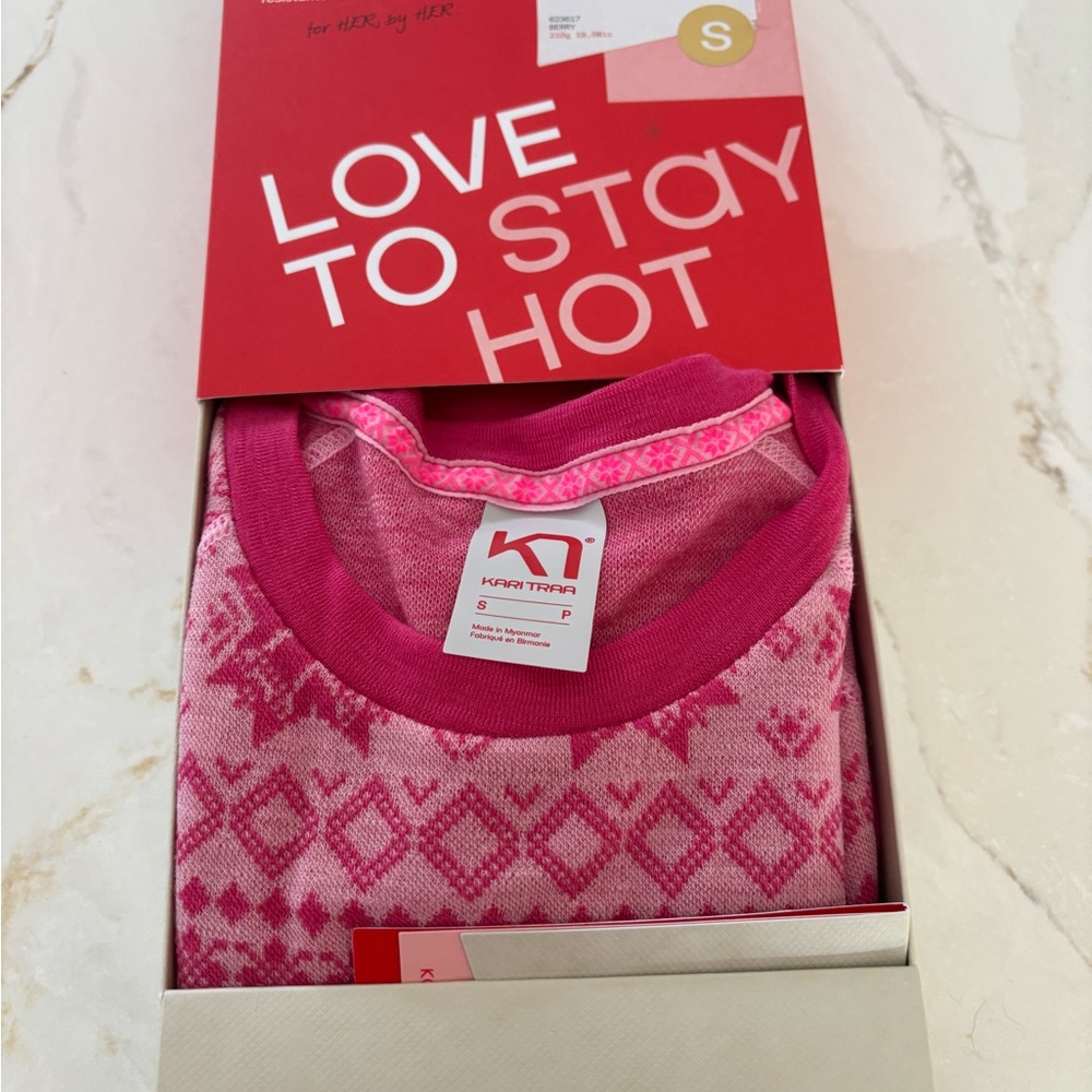 Kari Traa Vibrant Pink Knit Top